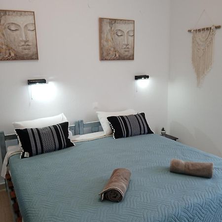 Rose Apartments Mesonghi Moraitika Bagian luar foto